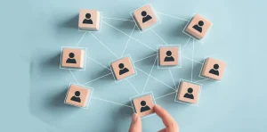 مزایای استفاده از سیستم مدیریت منابع انسانی در کاهش خطاهای اداری و بهینه‌سازی هزینه‌ها | HRM